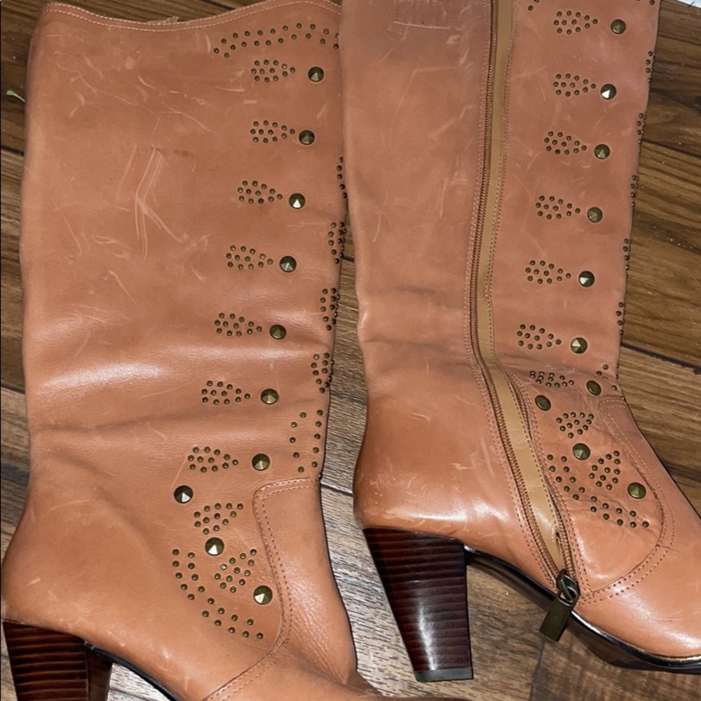 Tan boots